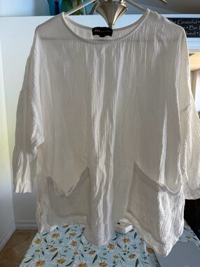 Jones New York White Gauze Pocket Tunic Top